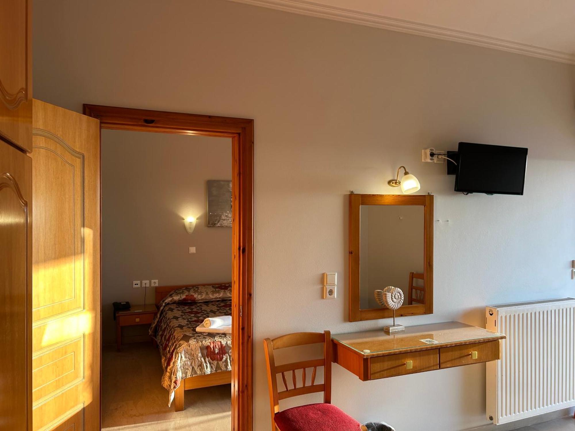 Brati II Beach Hotel アルコウディ エクステリア 写真