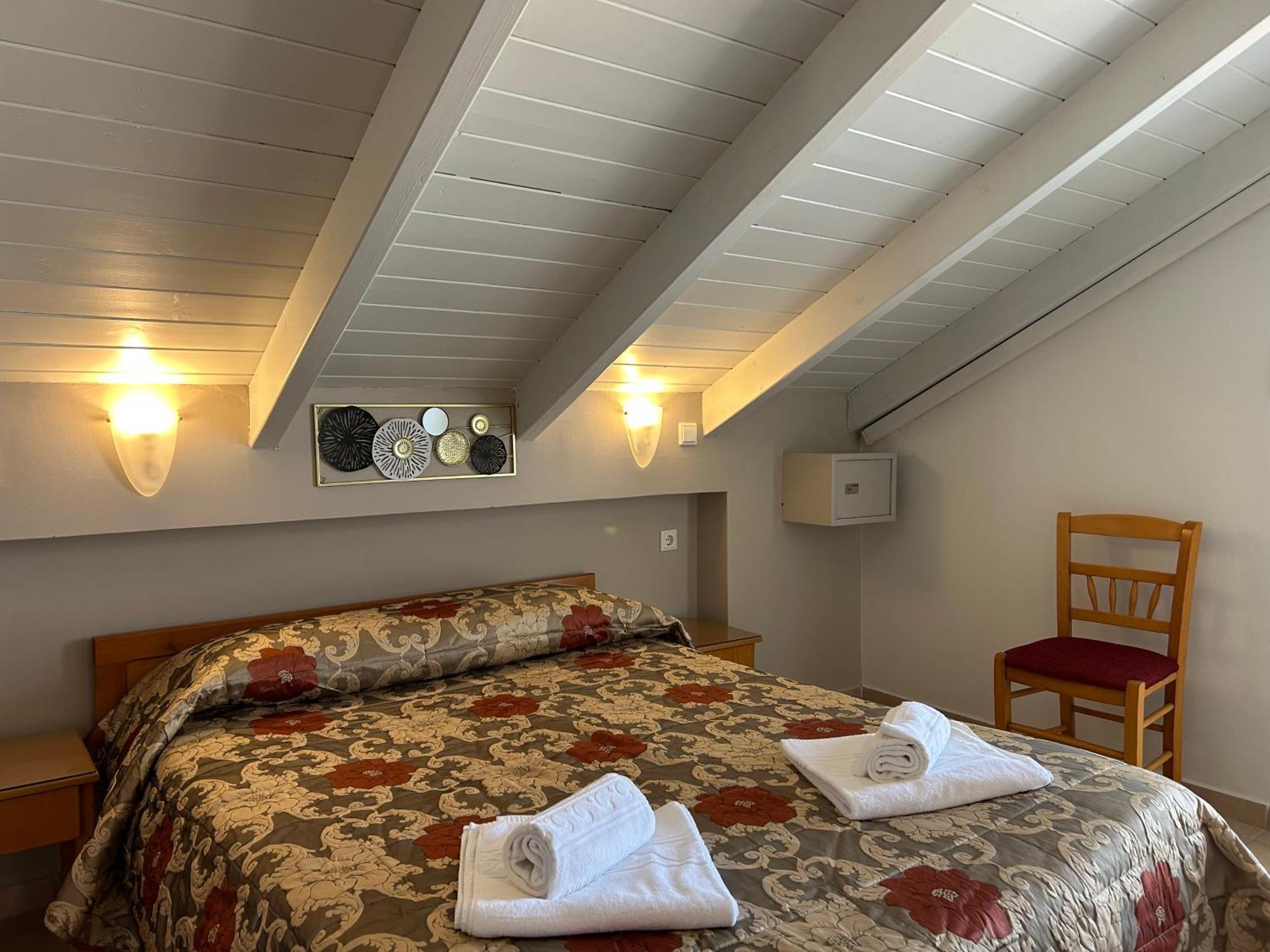 Brati II Beach Hotel アルコウディ エクステリア 写真