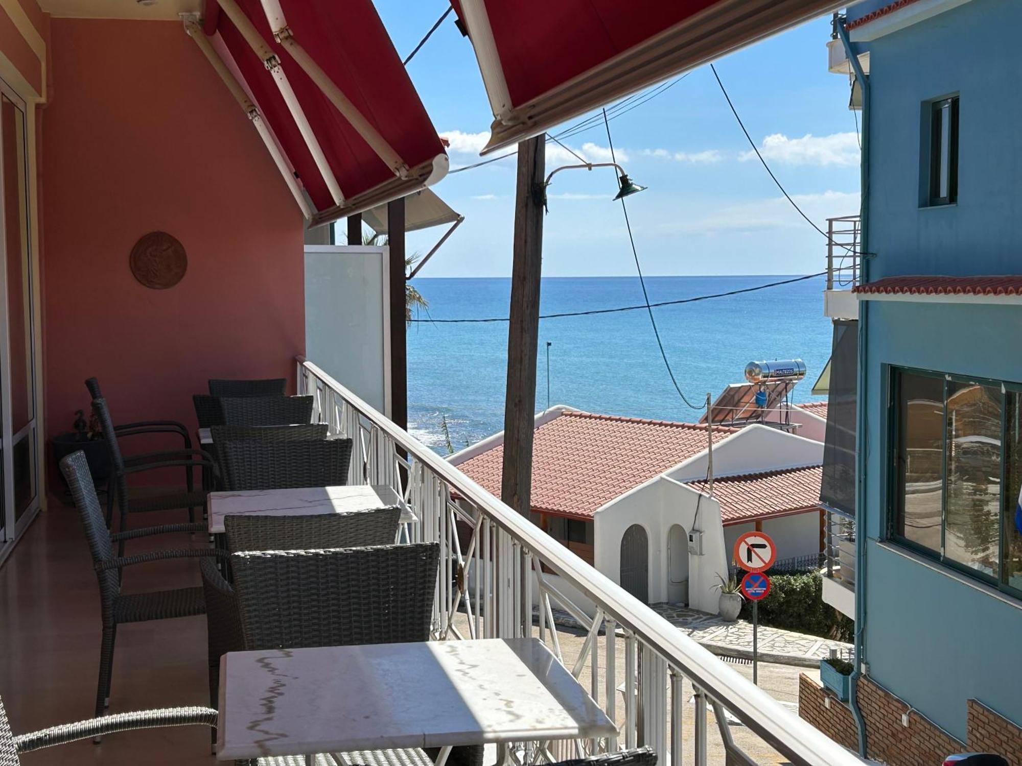 Brati II Beach Hotel アルコウディ エクステリア 写真