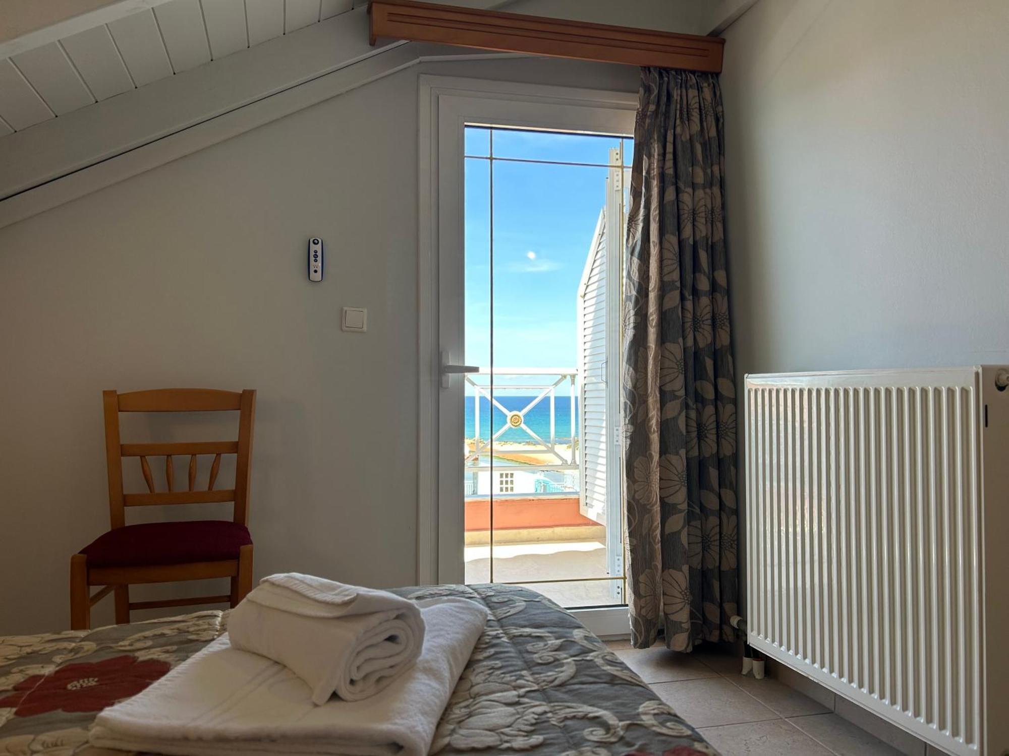 Brati II Beach Hotel アルコウディ エクステリア 写真